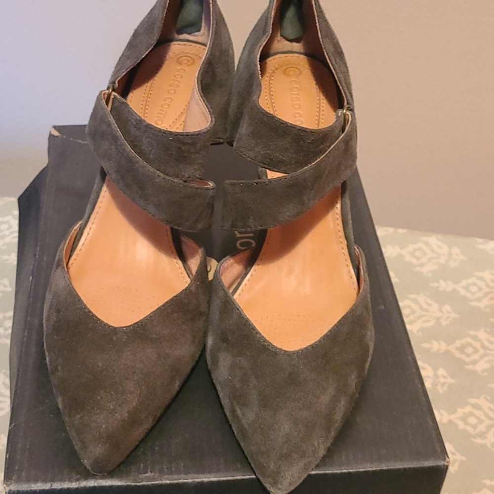 Olive green 9M shoes